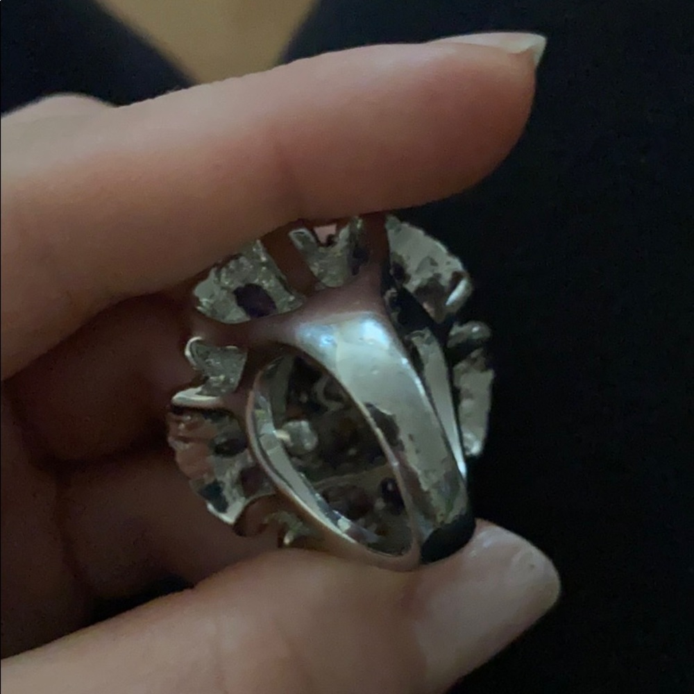 Silver Ring - Picture 3 of 4